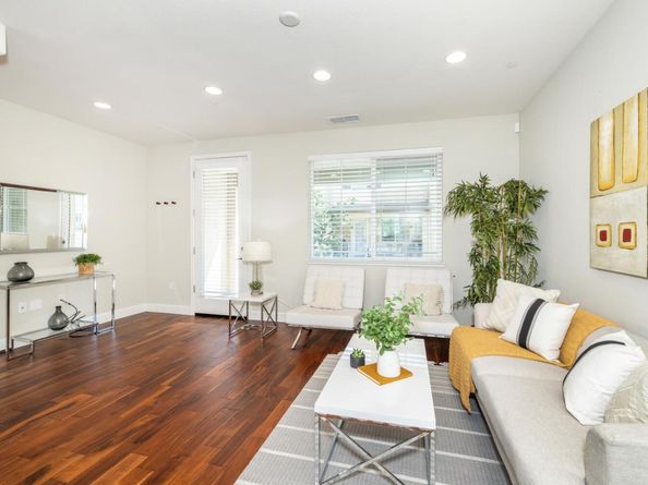 827 Lotus Flower Loop, San Jose CA 95123