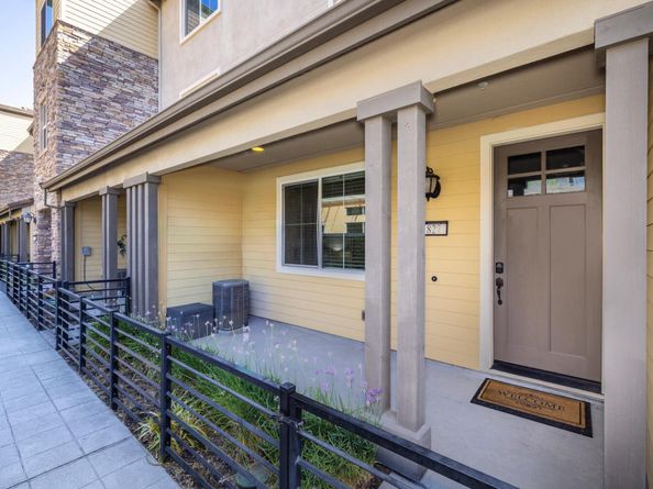 827 Lotus Flower Loop, San Jose CA 95123