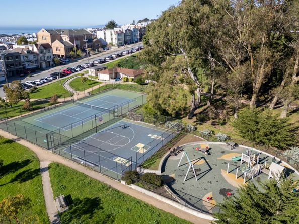2277 33rd Avenue, San Francisco CA 94116