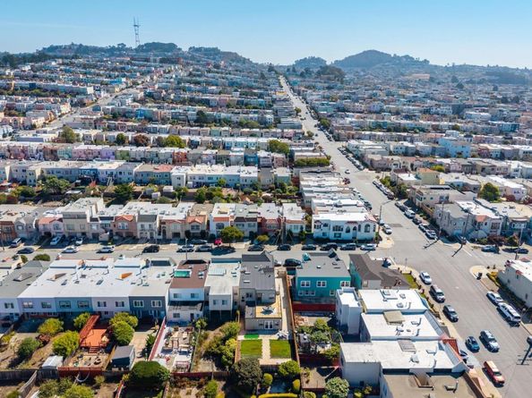 2277 33rd Avenue, San Francisco CA 94116