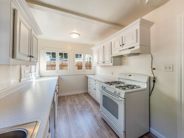 116 Oak Court, Menlo Park CA 94025