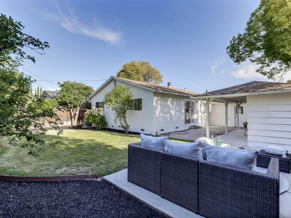 7433 Rollingdell Drive, Cupertino CA 95014