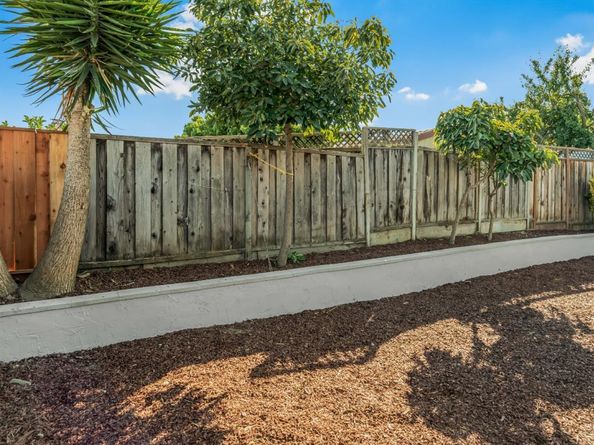 34981 Skylark Dr, Union City CA 94587