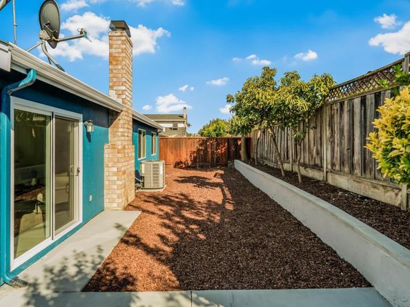 34981 Skylark Dr, Union City CA 94587