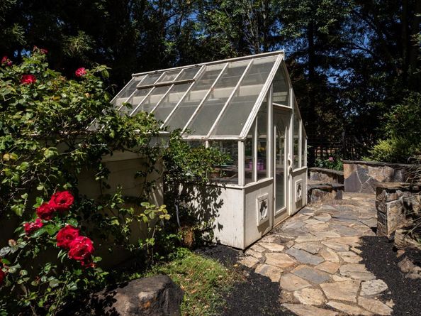 13975 La Paloma Road, Los Altos Hills CA 94022