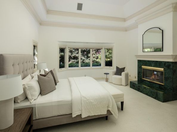 13975 La Paloma Road, Los Altos Hills CA 94022