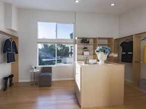 653 Wildwood Lane, Palo Alto CA 94303