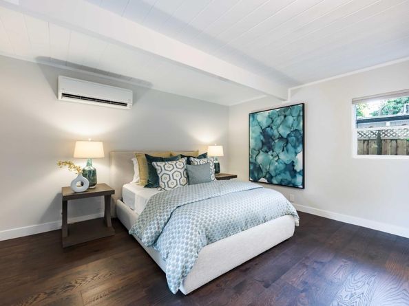 653 Wildwood Lane, Palo Alto CA 94303