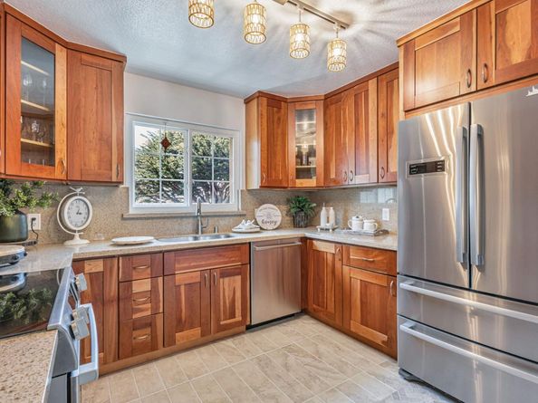 310 Clifton Road, Pacifica CA 94044