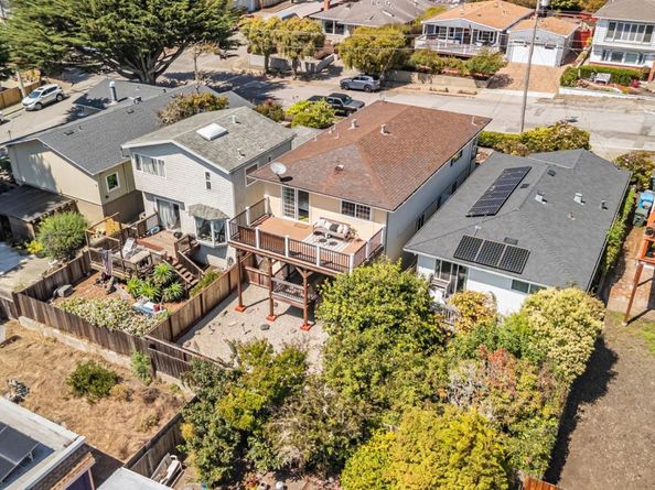 310 Clifton Road, Pacifica CA 94044