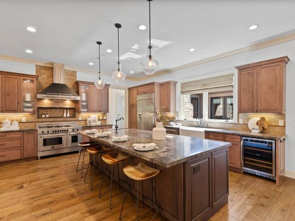 115 Yosemite Way, Los Gatos CA 95030