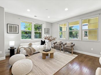 2955 Via Roma Place