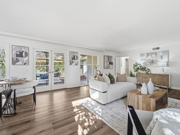 779 Garland Drive, Palo Alto CA 94303