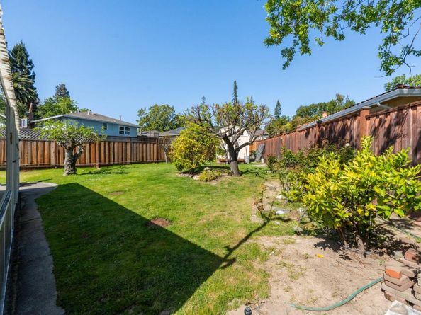 268 Alameda De Las Pulgas, Redwood City CA 94062