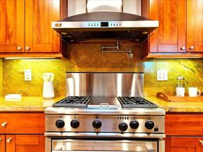 743 N Redwood Avenue, San Jose CA 95128