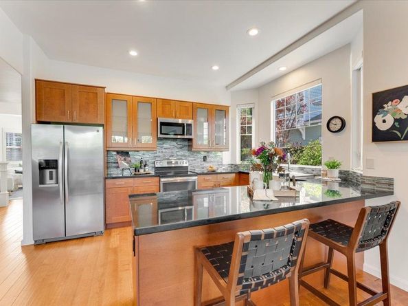 513 Hill Street, Capitola CA 95010