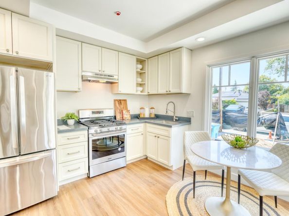 952 6th Avenue, Redwood City CA 94063