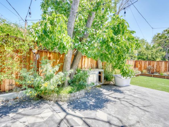 952 6th Avenue, Redwood City CA 94063