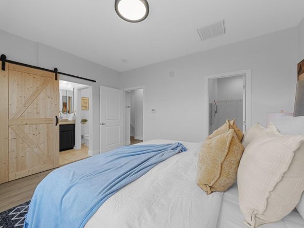 1469 W San Carlos Street, San Jose CA 95126