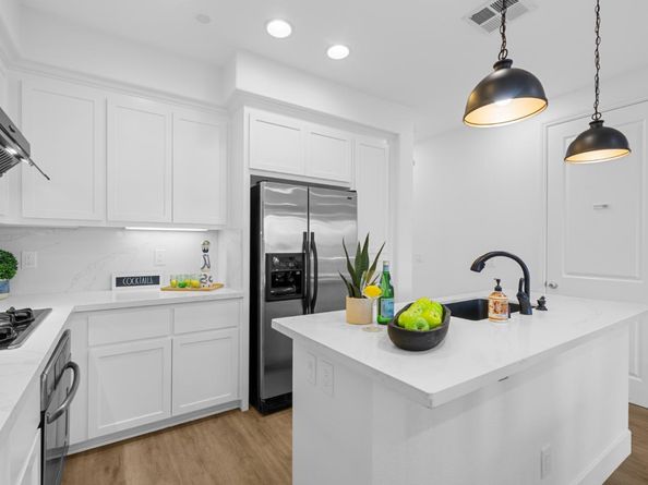 1469 W San Carlos Street, San Jose CA 95126