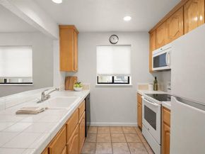 576 W Parr Avenue 9, Los Gatos CA 95032