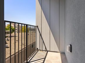 1433 Floribunda Avenue 6, Burlingame CA 94010