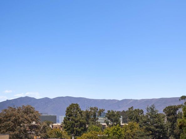 1433 Floribunda Avenue 6, Burlingame CA 94010