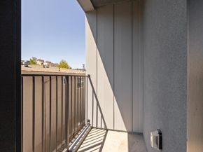 1433 Floribunda Avenue 6, Burlingame CA 94010