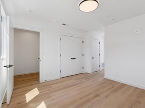 1433 Floribunda Avenue 6, Burlingame CA 94010