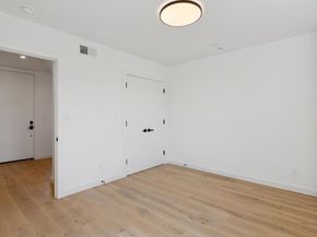 1433 Floribunda Avenue 6, Burlingame CA 94010