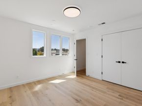 1433 Floribunda Avenue 6, Burlingame CA 94010