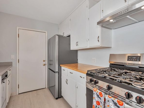 250 San Carlos Avenue, Redwood City CA 94061