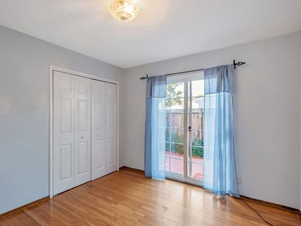 250 San Carlos Avenue, Redwood City CA 94061