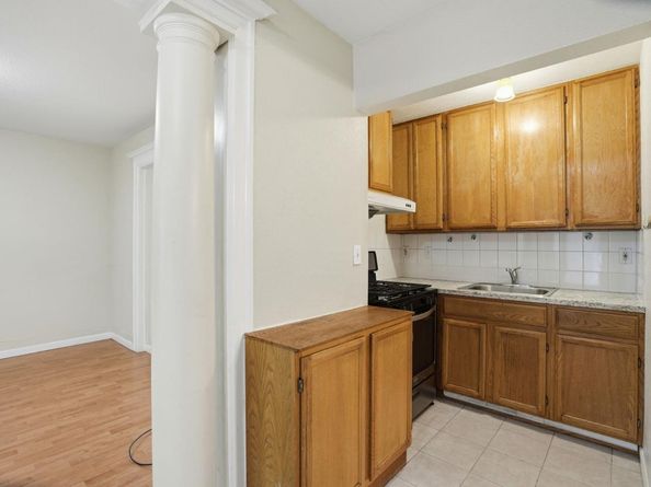 603 Madison Street, Oakland CA 94607