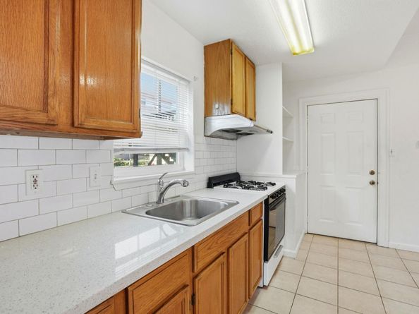 603 Madison Street, Oakland CA 94607