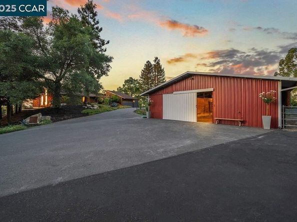 575 Morecroft Road, Lafayette CA 94549