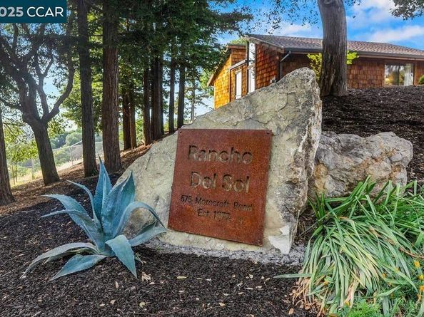 575 Morecroft Road, Lafayette CA 94549
