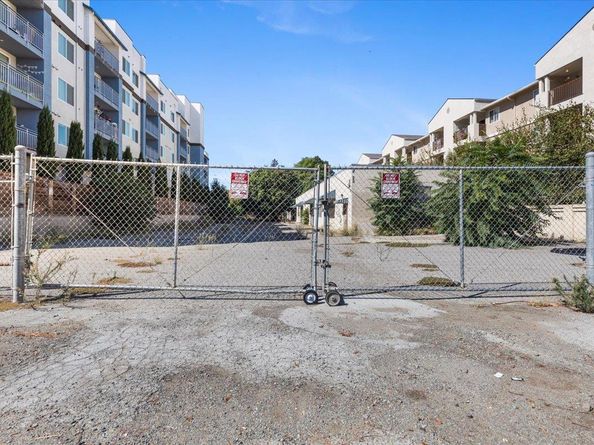 Almaden, San Jose CA 95125