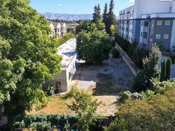 Almaden, San Jose CA 95125