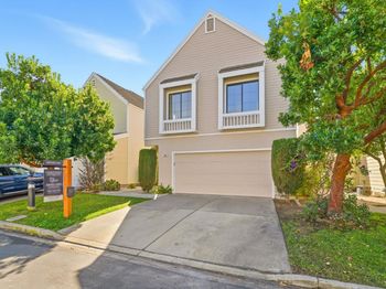 468 Glenmoor Circle