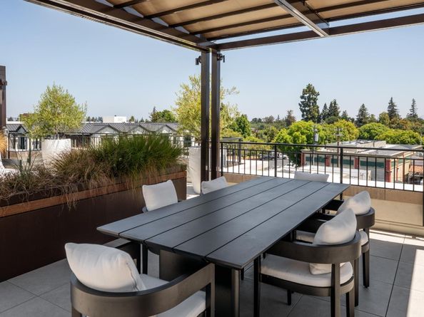 450 First Street 204, Los Altos CA 94022