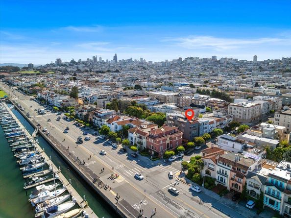 3736 Broderick Street, San Francisco CA 94123