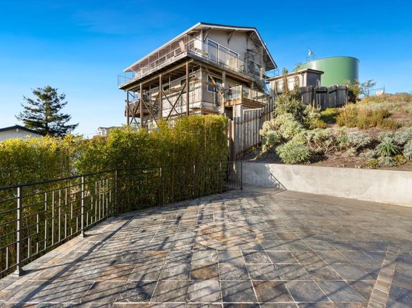 107 Dolphine Avenue, El Granada CA 94018