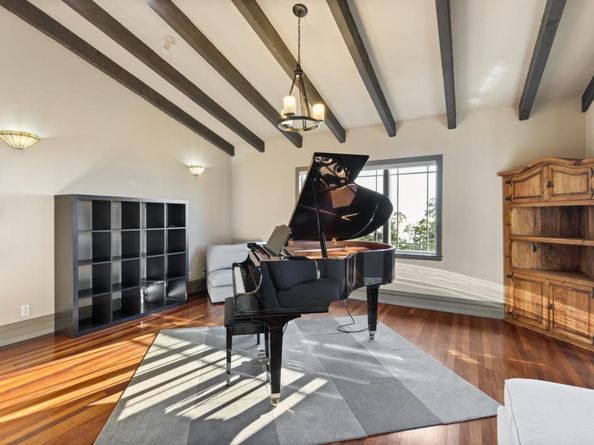 107 Dolphine Avenue, El Granada CA 94018