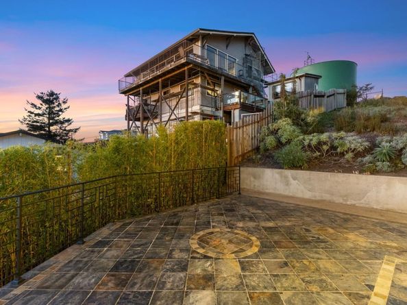 107 Dolphine Avenue, El Granada CA 94018