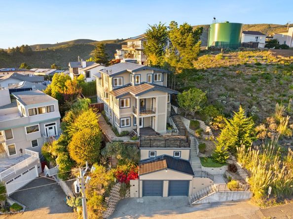 107 Dolphine Avenue, El Granada CA 94018