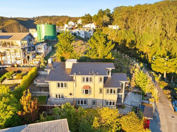 107 Dolphine Avenue, El Granada CA 94018