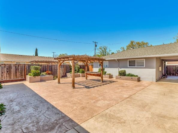 2185 Royal Drive, Santa Clara CA 95050