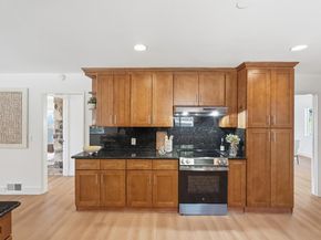 15821 Rica Vista Way, San Jose CA 95127