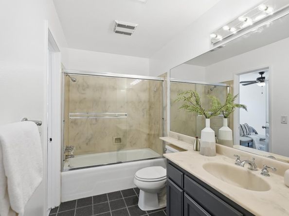 15821 Rica Vista Way, San Jose CA 95127
